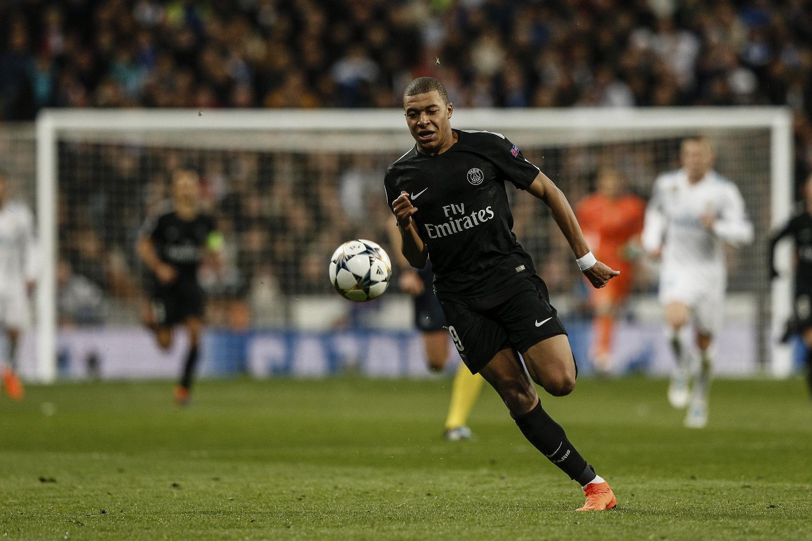 追梦谈和鹈鹕球迷吵架：你不能一直叫我一个女人的名字（追梦谈与鹈鹕球迷争执：别一直用女性名字称呼我）