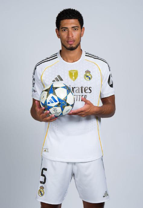 4-1，挪威是世预赛历史上第二支客场击败意大利的球队（4比1，挪威成为世预赛史上第二支客场击败意大利的球队）