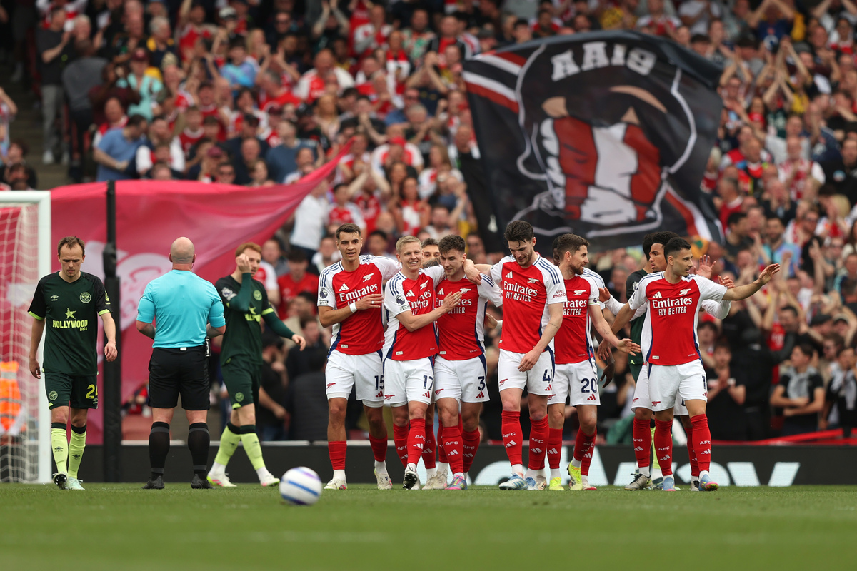 利物浦今日首发平均年龄仅25岁325天，创斯洛特执教时期新低（利物浦本场首发均龄25岁325天，创斯洛特执教新低）