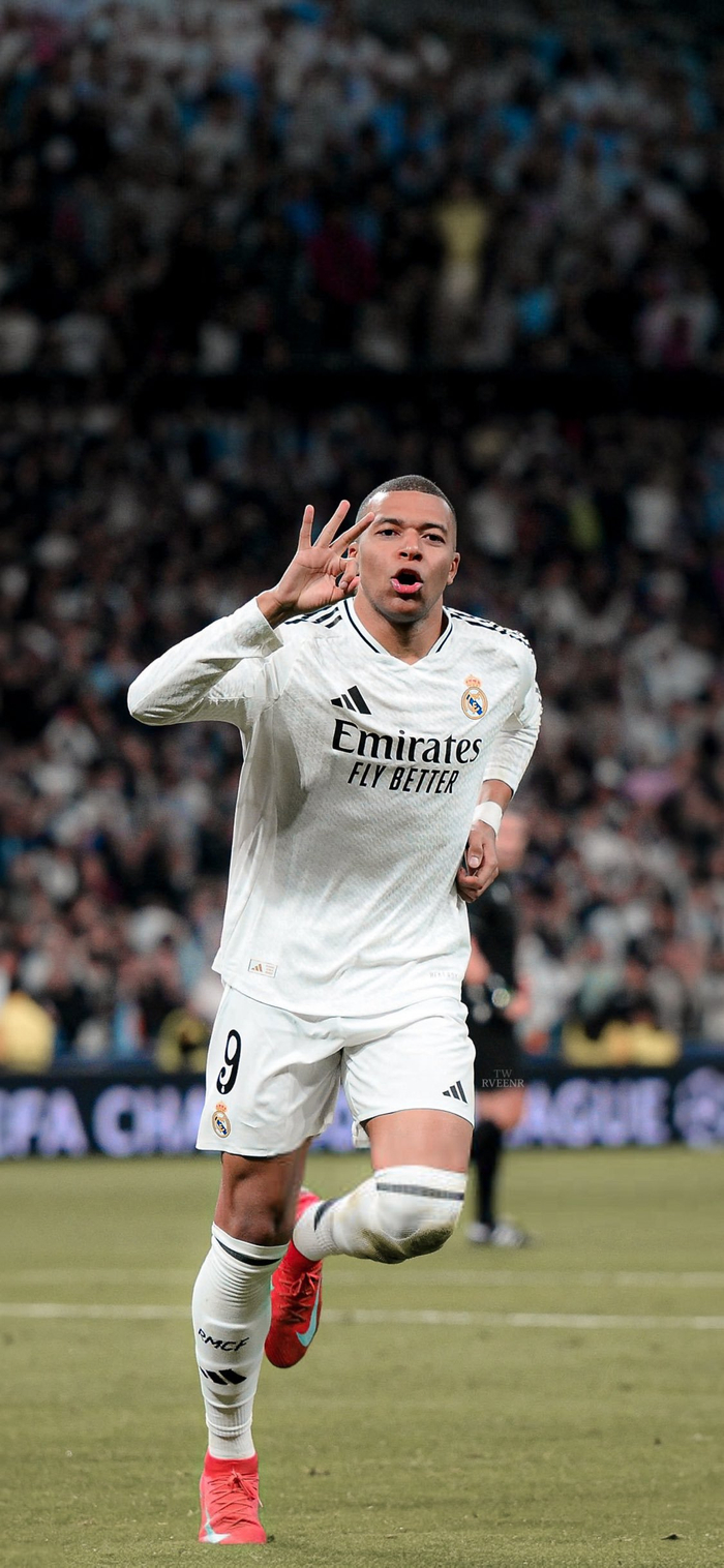 科曼：诺阿-朗和我说，那不勒斯季前28天集训他从没见过球（科曼：诺阿-朗称那不勒斯季前28天训练几乎没碰球）