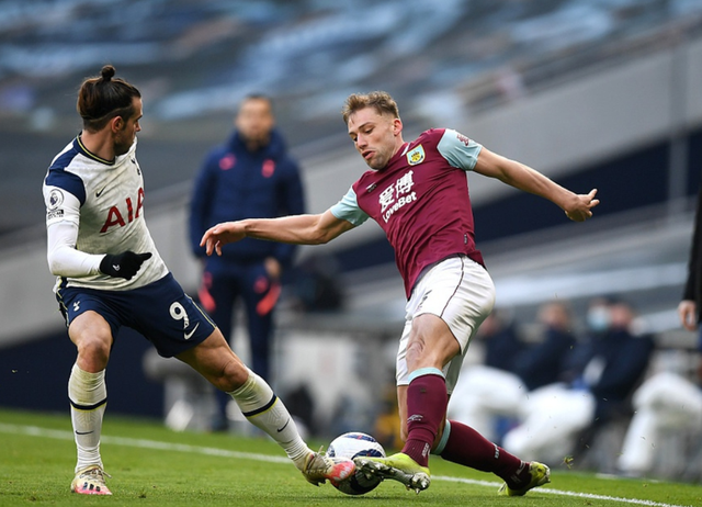 利物浦头号球星萨拉赫与主教练关系破裂，球队会如何处理这两人？（萨拉赫与主帅关系决裂，利物浦将作何应对？）