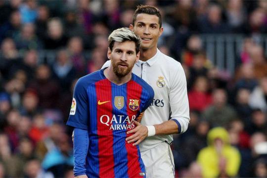 190km发球时速+肩伤隐患！郑钦文退赛是怕输？休养后能更强吗？