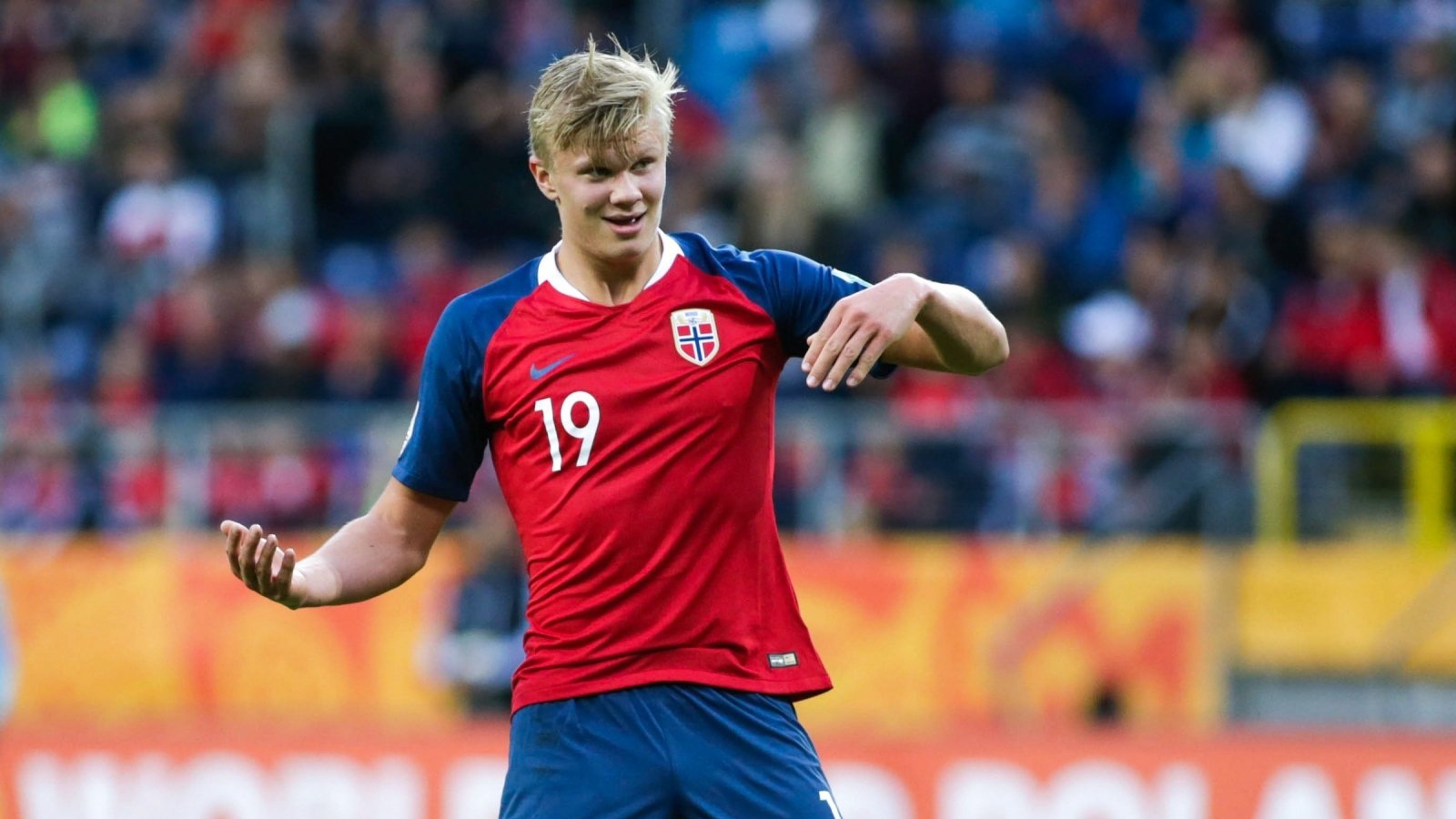 记者：皇马更衣室很团结，球员私下进行了交流以保持竞技表现（记者称皇马队内氛围融洽，球员私下沟通以维持竞技状态）