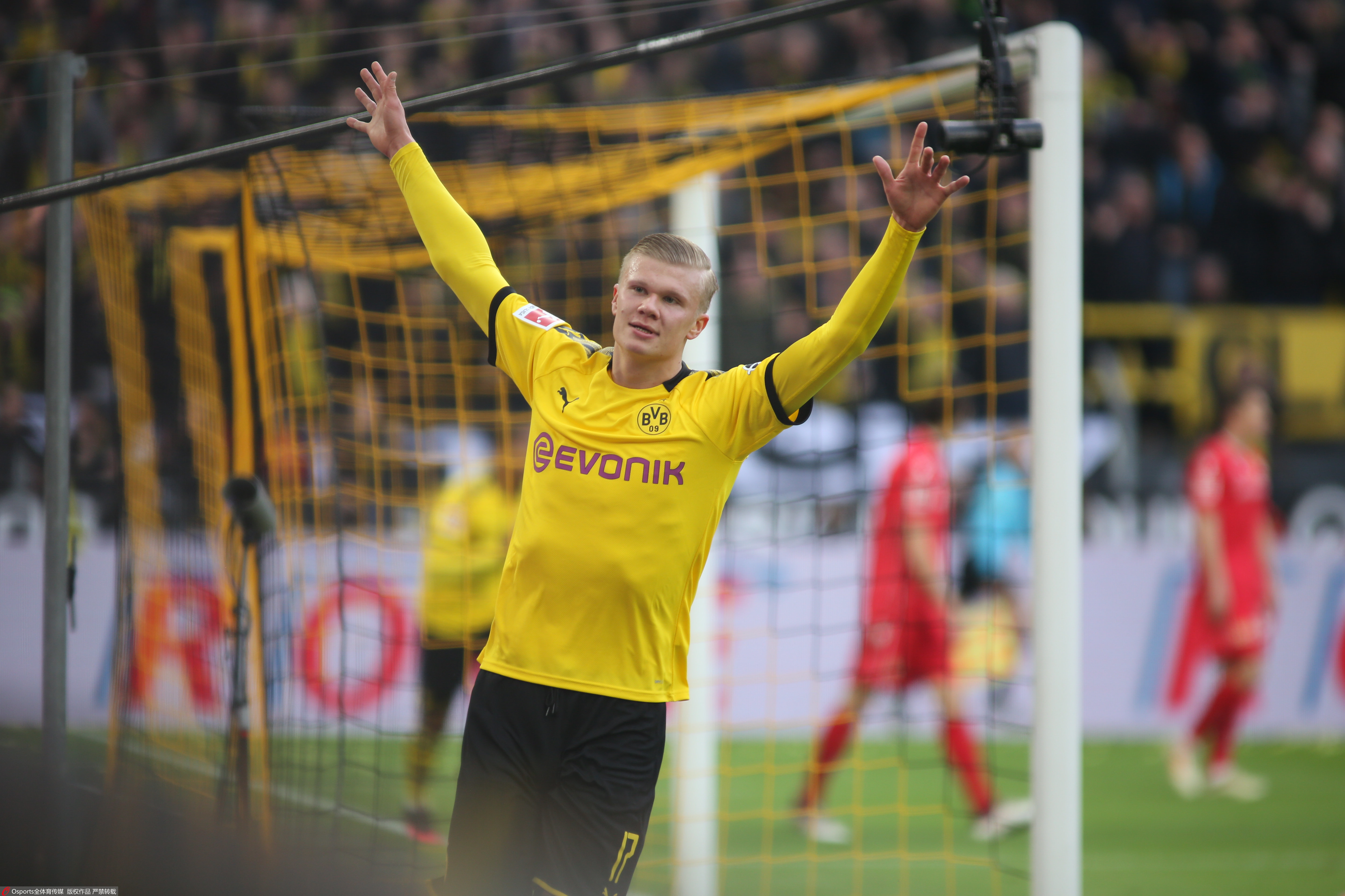 罗体：罗马询问赛义德-马拉，但优先目标仍是齐尔克泽（罗体：罗马已打听赛义德-马拉，首选依然是齐尔克泽）