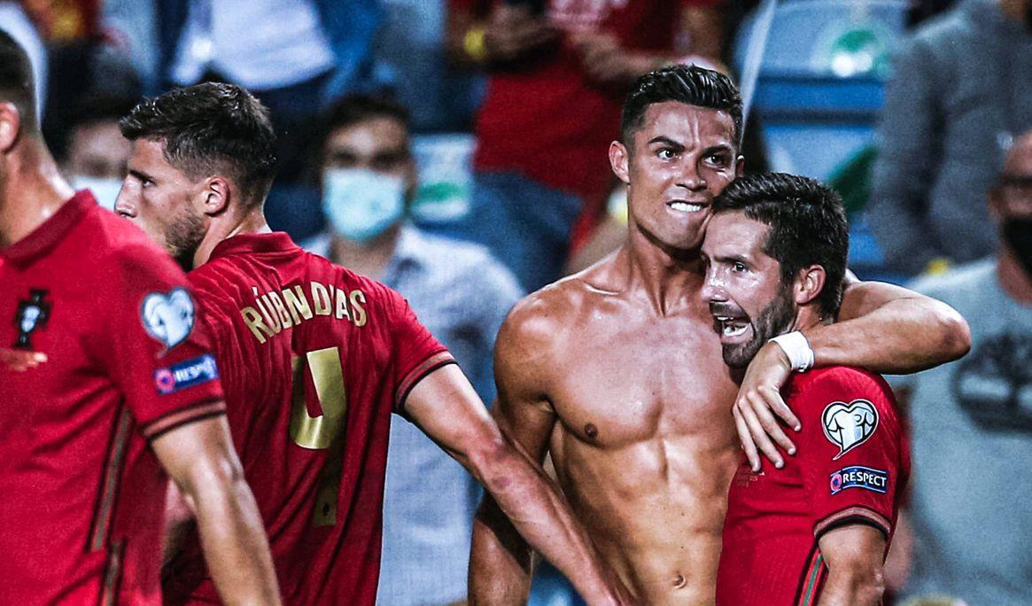 斯科特：佩德里是我最喜欢的球员之一；我更喜欢踢8号位（斯科特：佩德里是我心仪球员之一，更偏爱踢8号位）