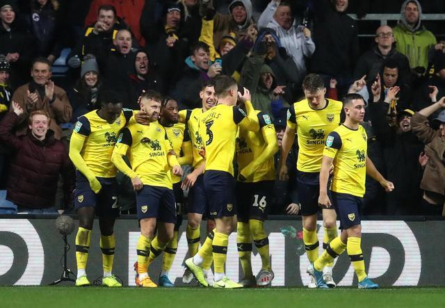 杜篮德关键投篮稳定命中（杜篮德关键球稳稳命中）