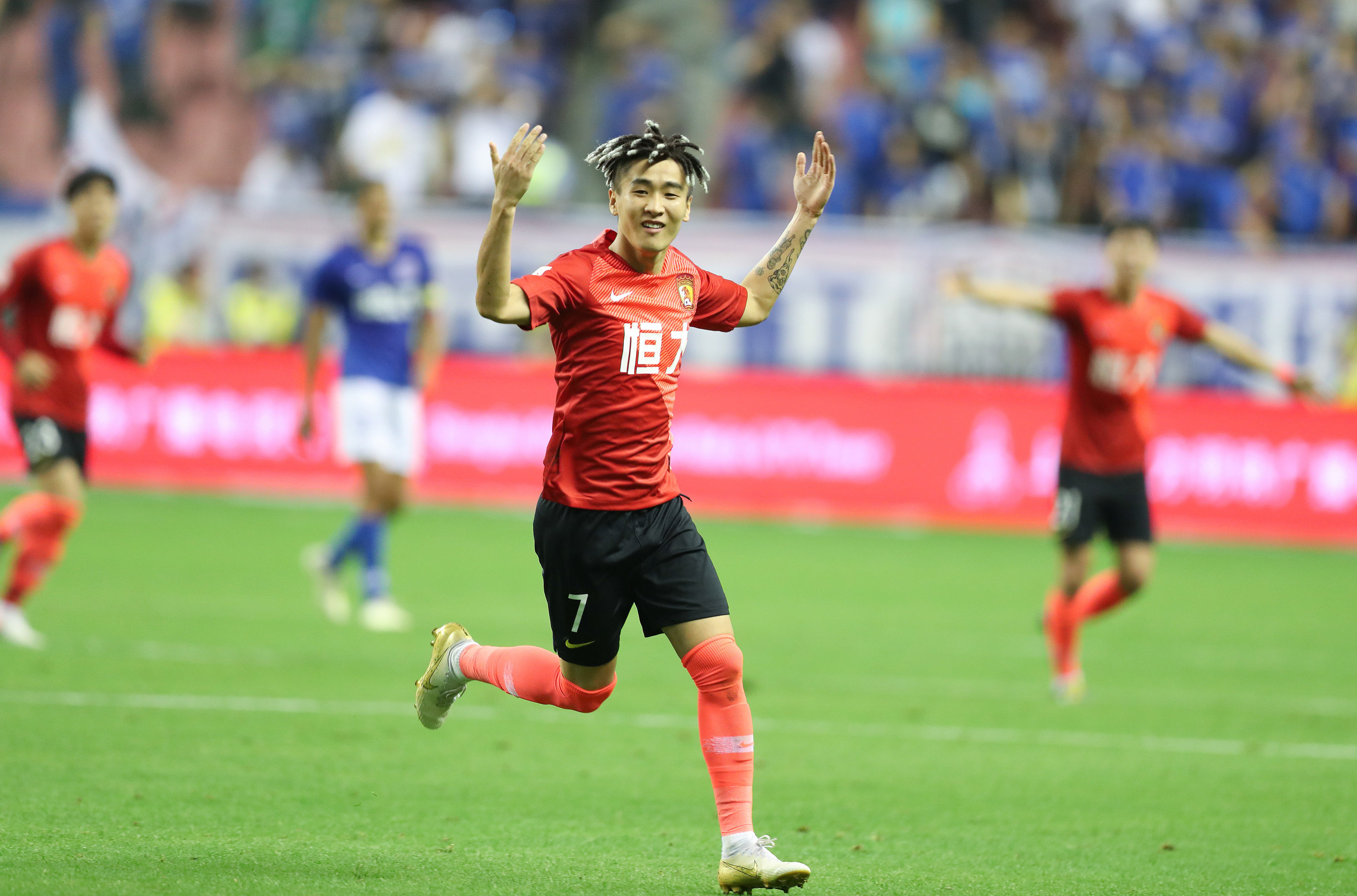 艾纳维：打进罗马处子球像做梦一样；专注和那不勒斯的榜首战（艾纳维：罗马首球如梦，专注与那不勒斯的榜首之战）