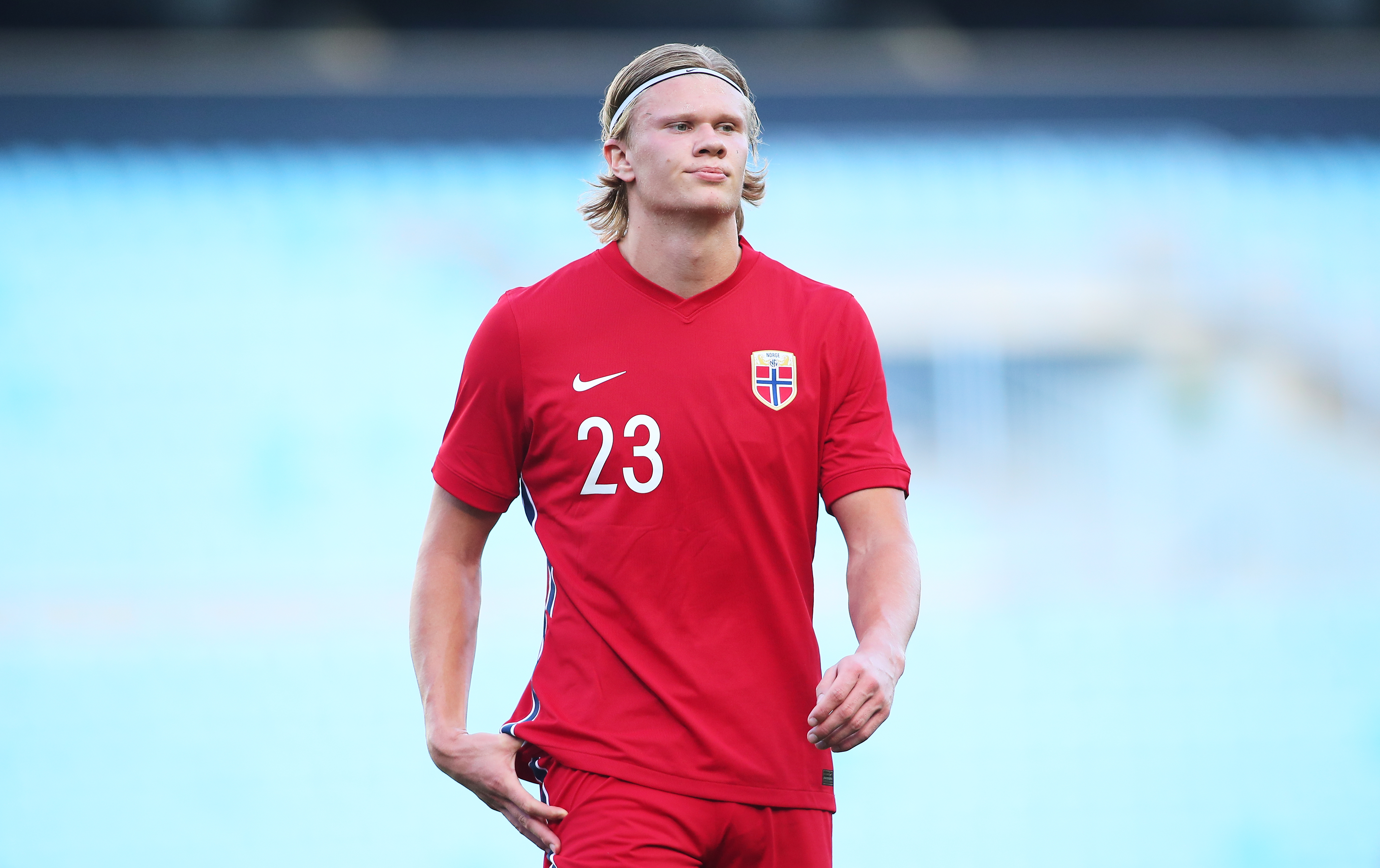 记者：瓜迪奥拉不满埃切韦里经纪人，不同意球员租借回河床（记者称瓜迪奥拉对埃切韦里经纪人不满，拒绝将球员租回河床）