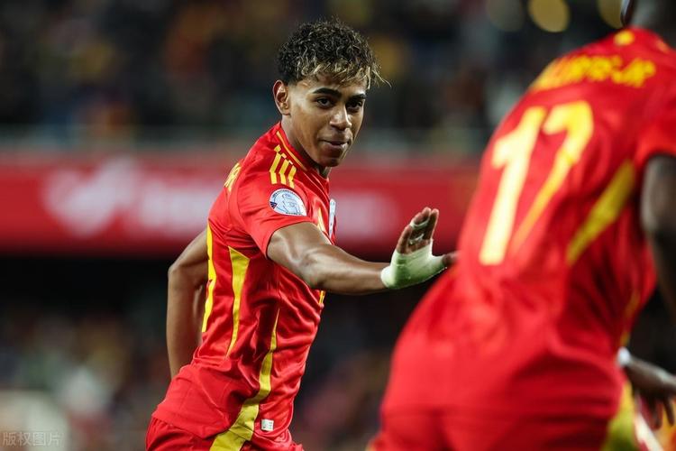 埃迪狂抢21板！祖巴茨：我们篮板球和防守反击没做好（埃迪豪取21篮板，祖巴茨：篮板与防反都没做好）