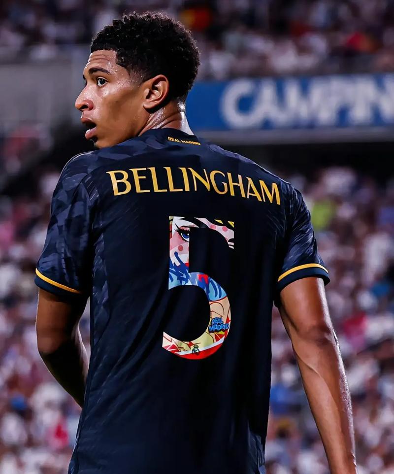 打成表演赛！徐杰单节三分6中5＊3节得到23分（比赛成了表演！徐杰单节三分6投5中，三节砍下23分）