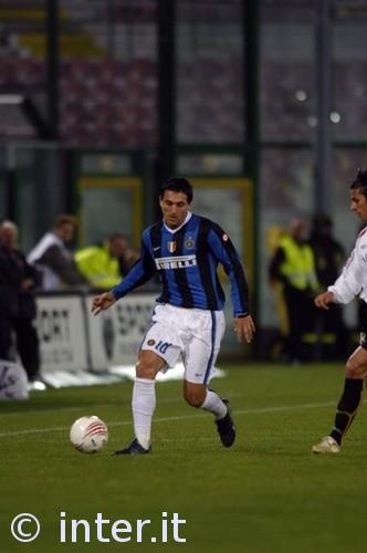 来自转会市场的报道：众所周知，皇家马德里的门将卢...（据转会市场消息：皇马门将卢…的情况早已人尽皆知）